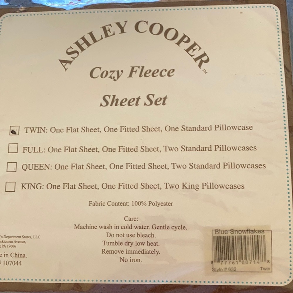 Ashley Cooper Cozy Fleece Sheet Set Twin brand new
